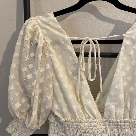 Medium SUPER cute backless crop babydoll blouse with sparkle ✨ detail - Picture 7 of 7